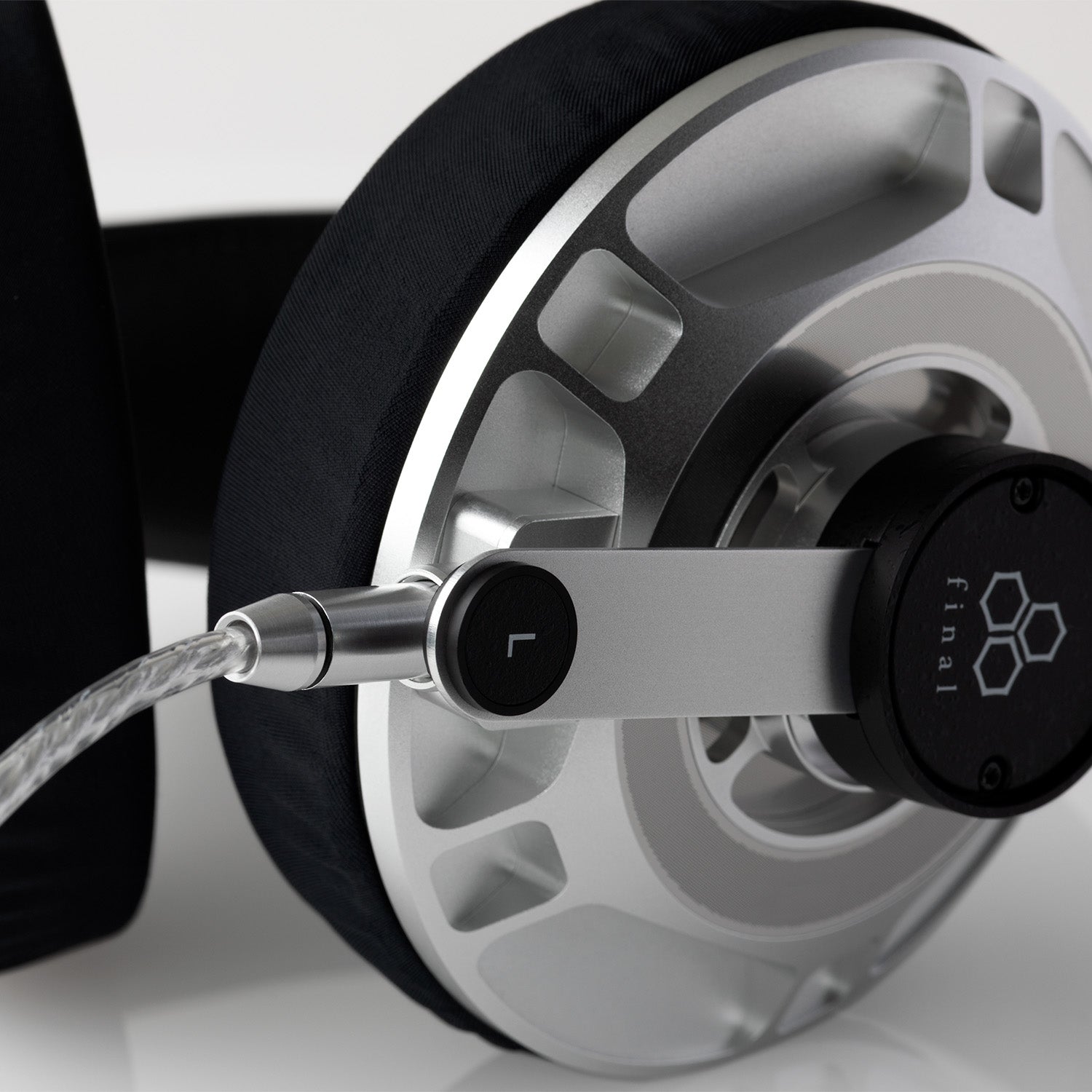 D8000 Pro Edition｜final-イヤホン・ワイヤレスイヤホン・ヘッドホン