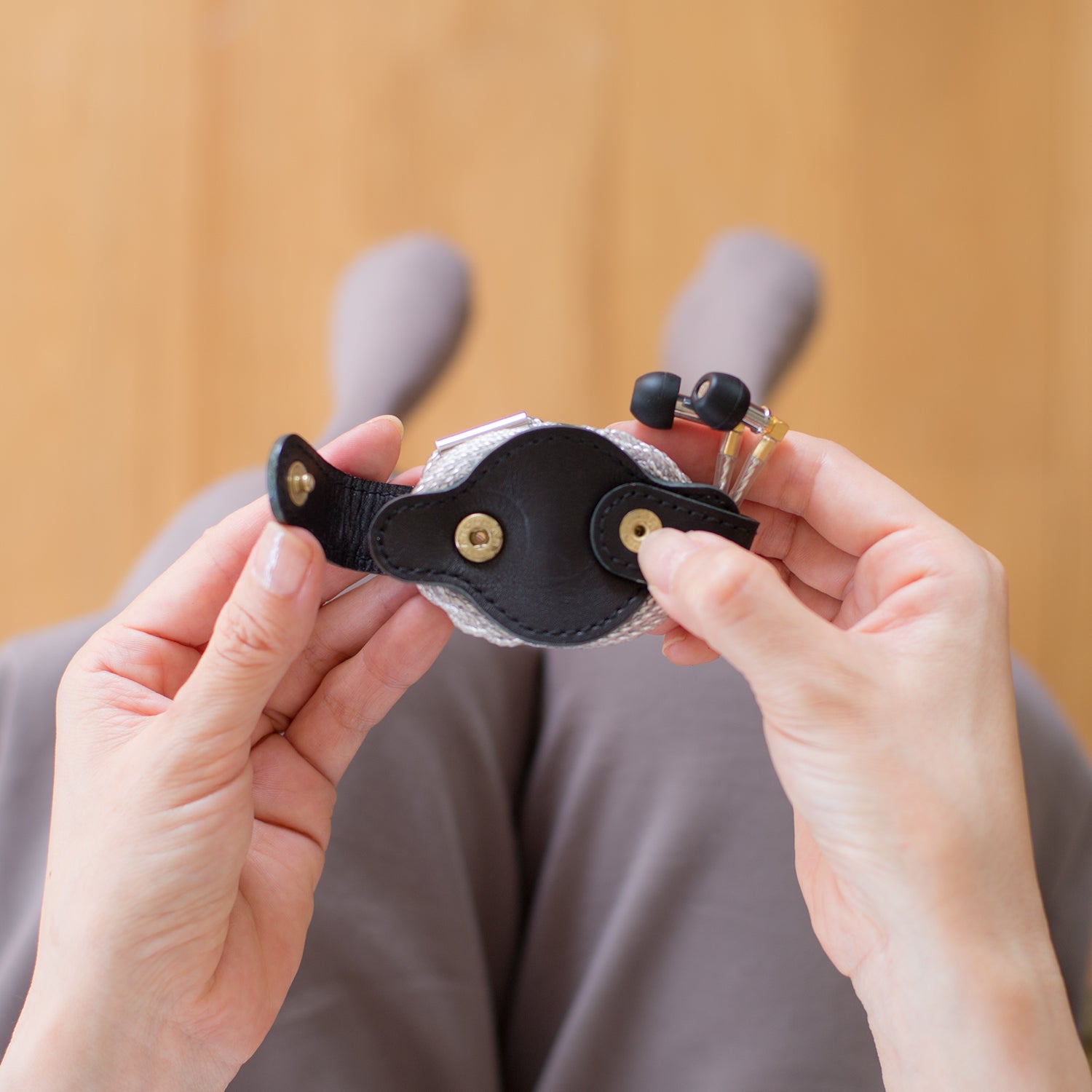 STYLE CRAFT 牛革ケース LS-1｜final-イヤホン・ワイヤレスイヤホン