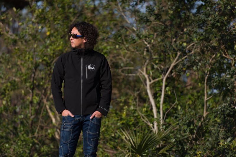 WOLF LIGHT(ウォルフ・ライト) 漆黒（しっこく） - Fin‐ch