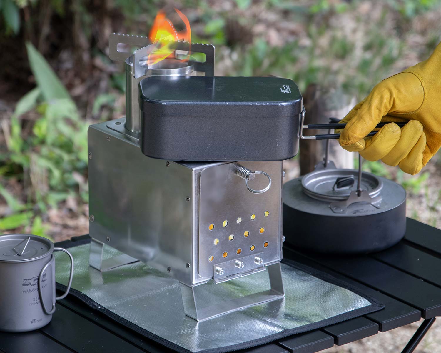 FIELDOOR（フィールドア） | ミニ薪ストーブ