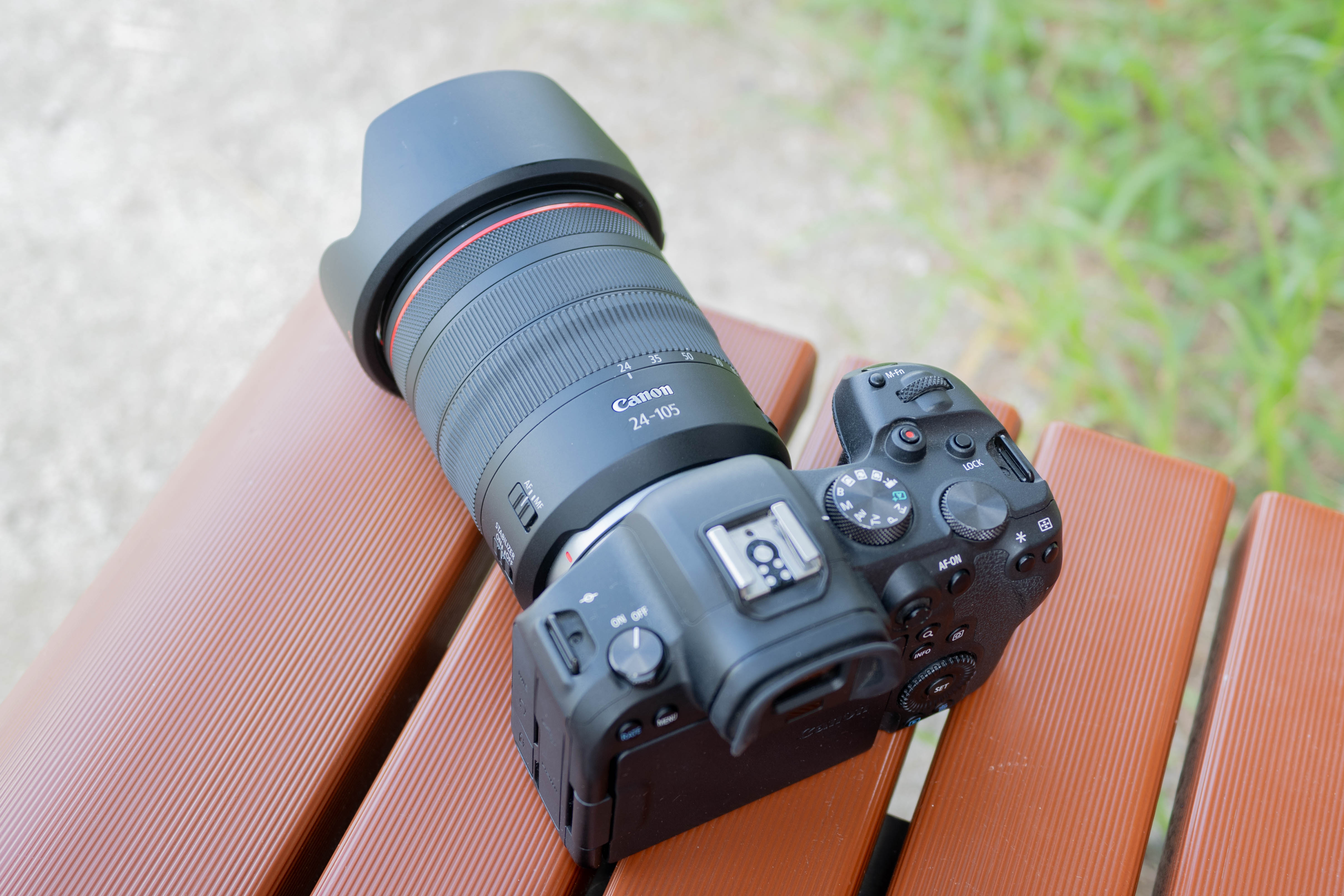 Canon RF24-105mm F4 L IS USM : ミラーレスカメラの世界へ - ちーすた