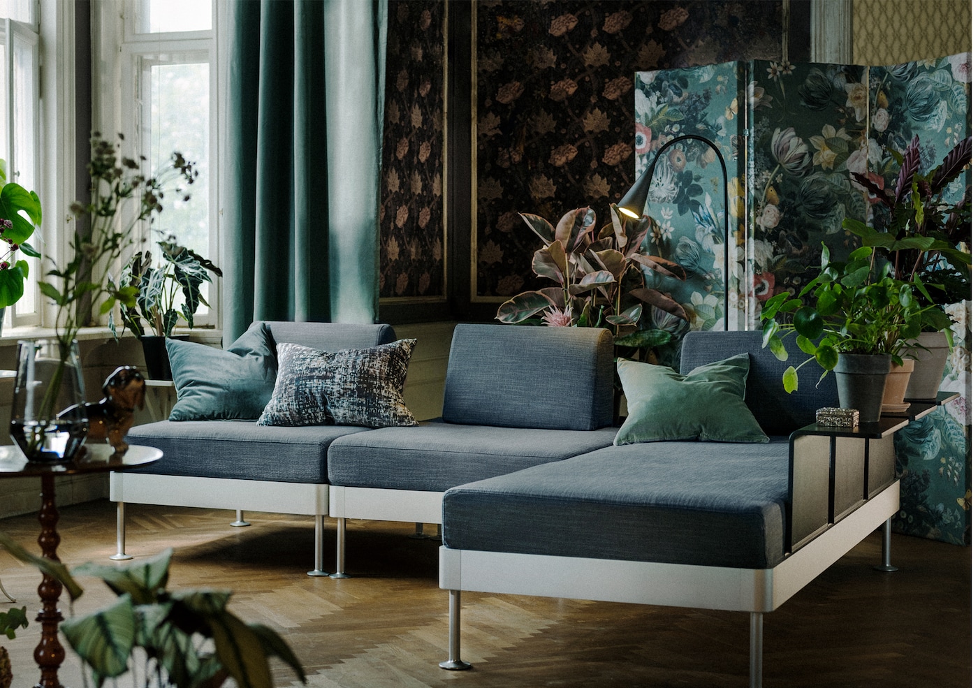 The new DELAKTIG modular sofa from IKEA, designed by Tom Dixon