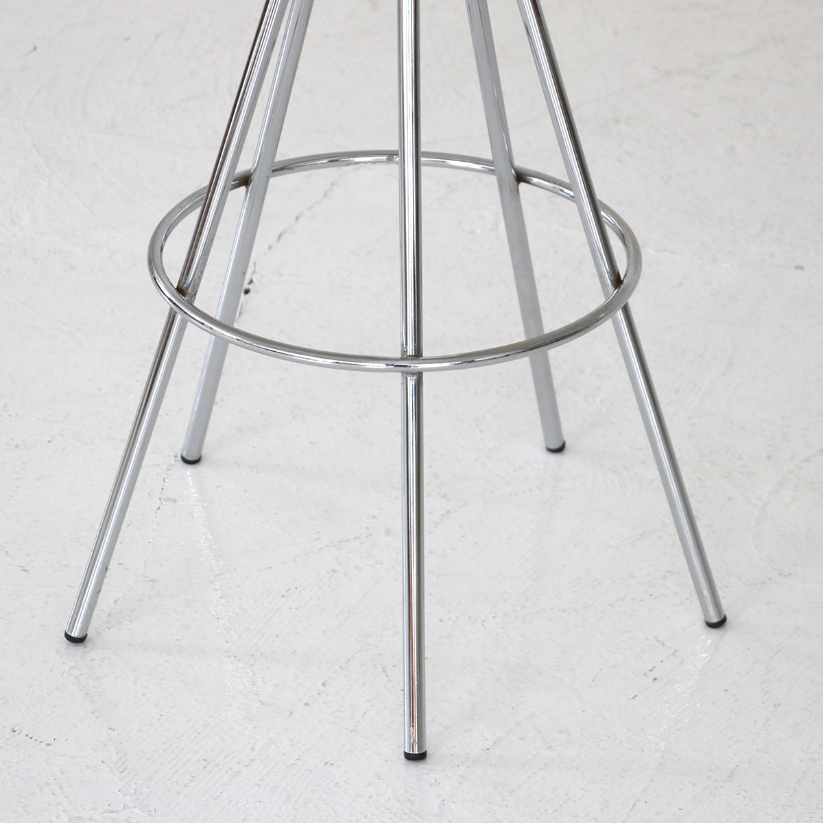 Jamaica High Stool / Pepe Cortés – FILM