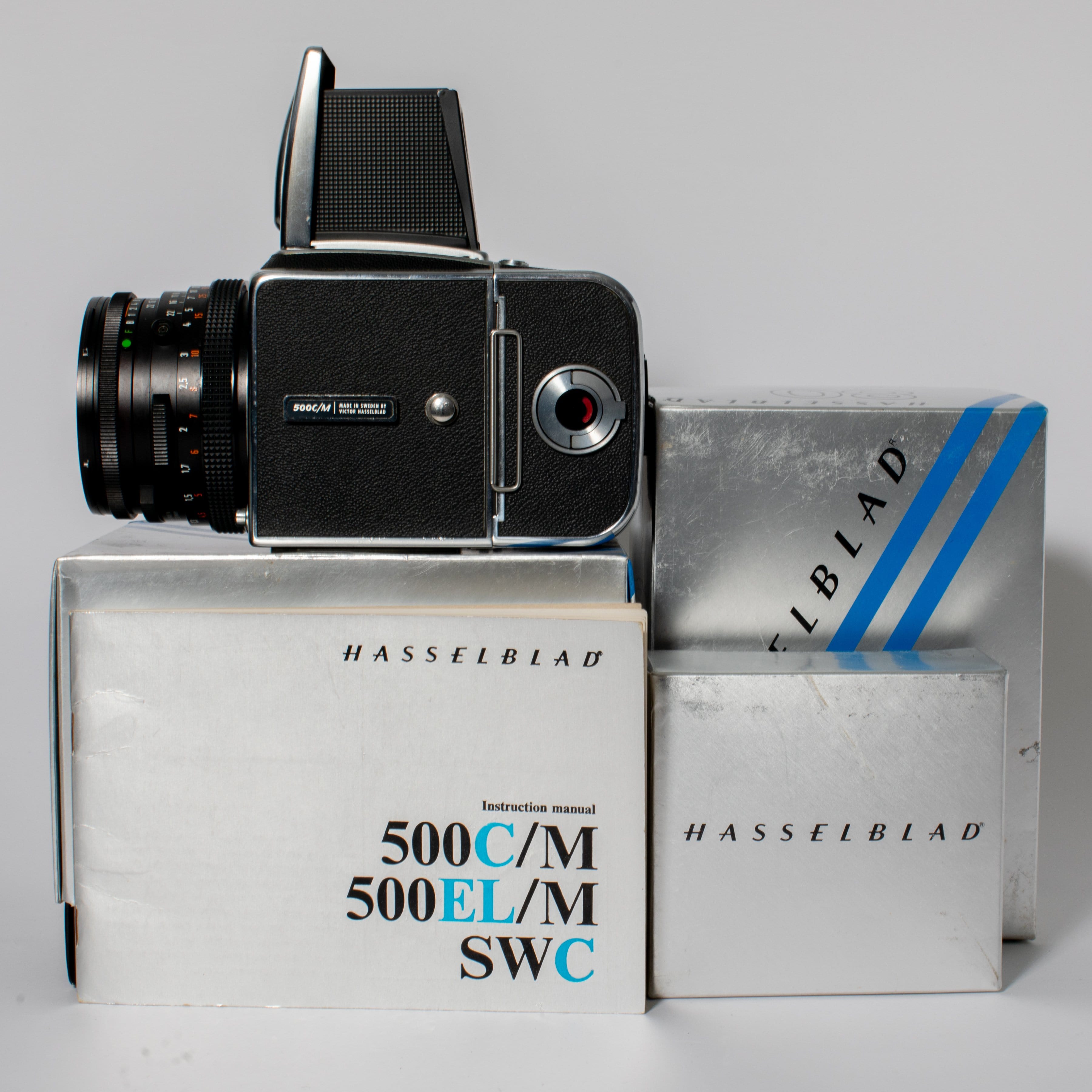 Hasselblad 500 C/M with Zeiss Planar 80mm f/2.8 CF Lens - FRESH