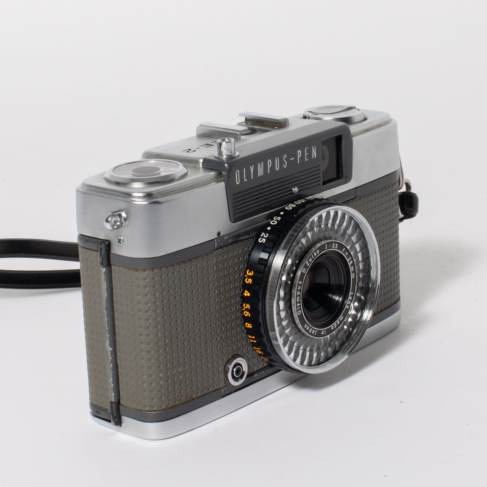 Olympus Pen EE-2 with Bag – Film Supply Club