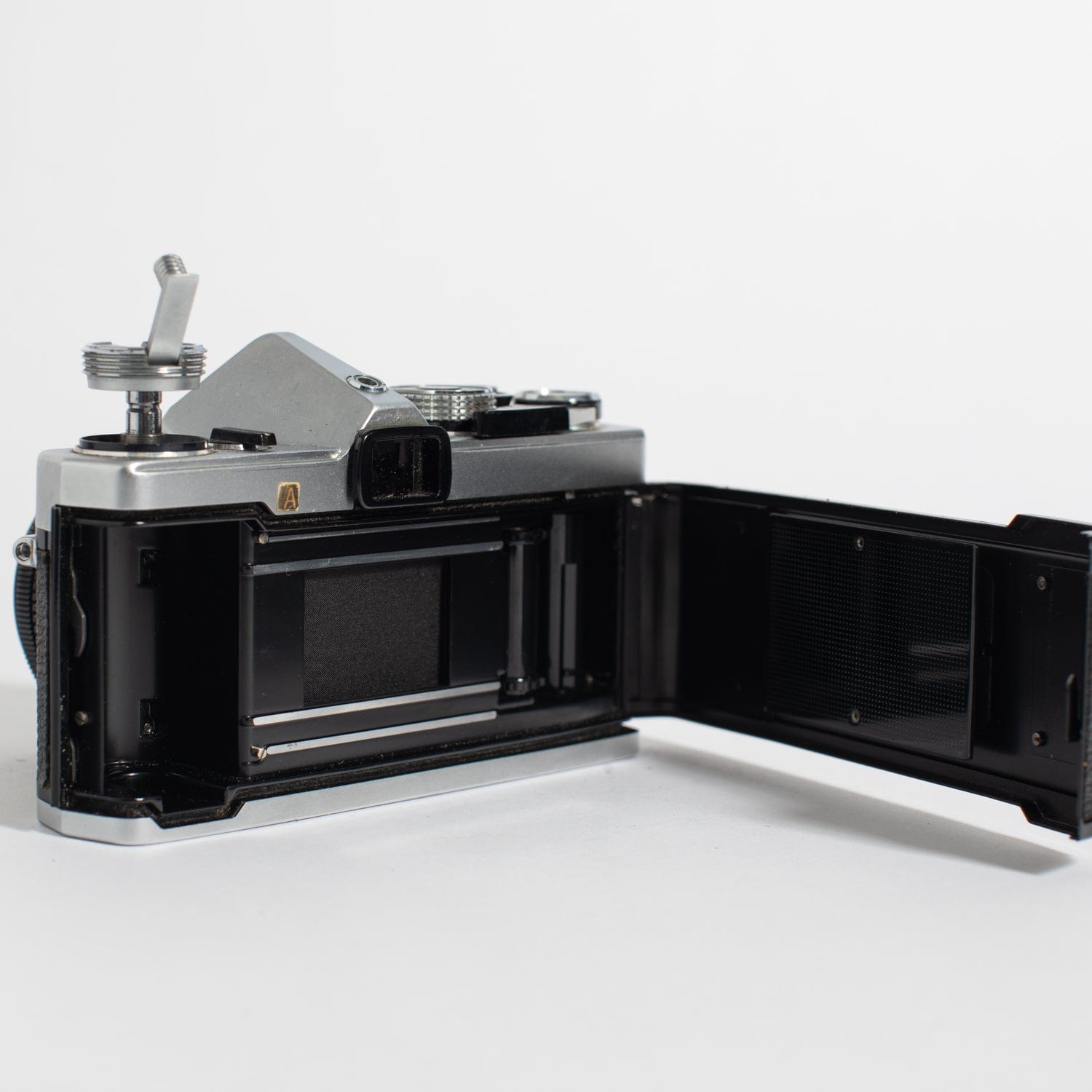 Olympus OM-1 with 50mm f/1.8 – Film Supply Club