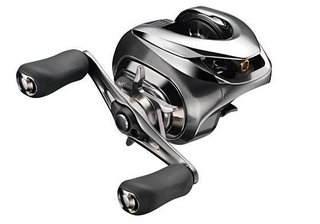 バス釣りベイトリールの選び方講座！左ハンドルと右ハンドルはどう違う？