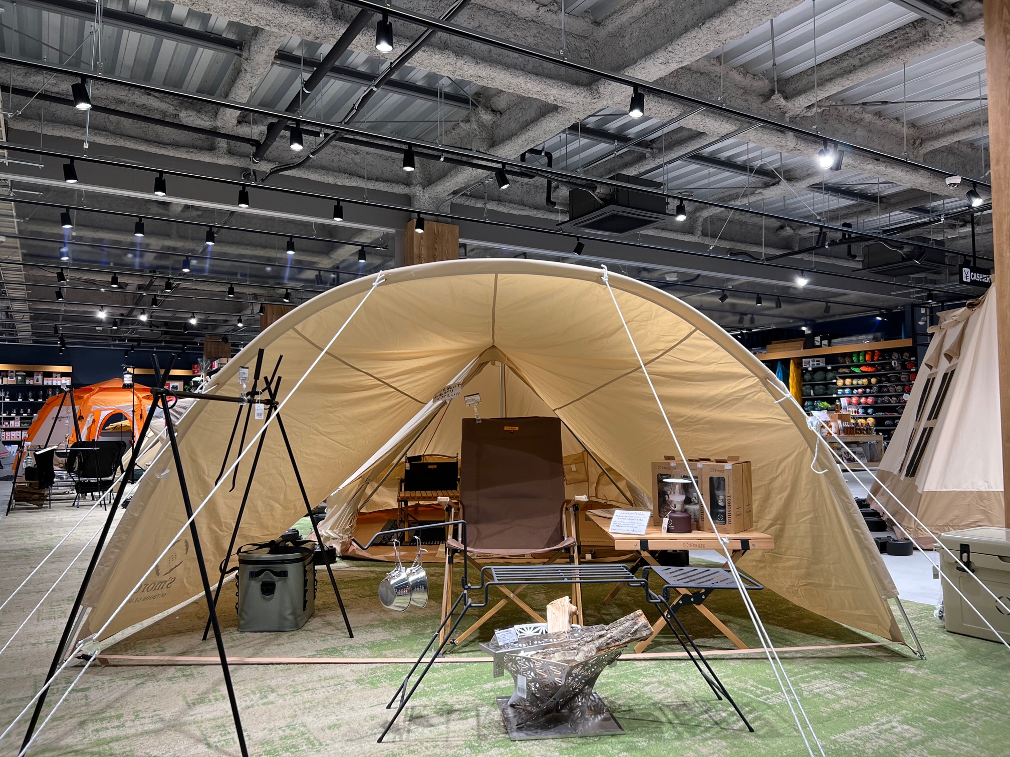 スモアのタープ。ベロアーチタープご紹介 | FISHLAND