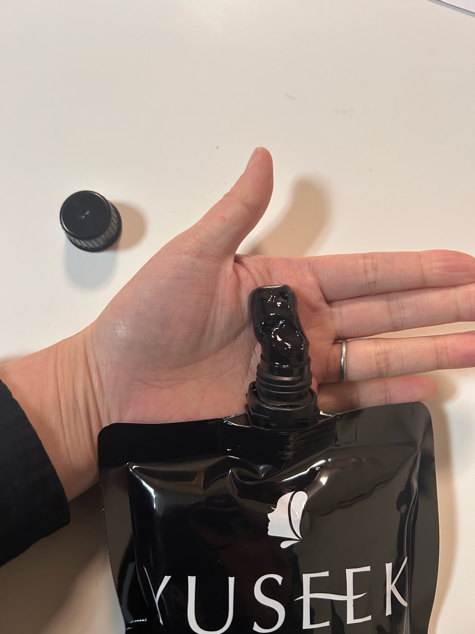 YUSEEK / YUSEEKクリームシャンプー ナチュラルブラックの公式商品情報