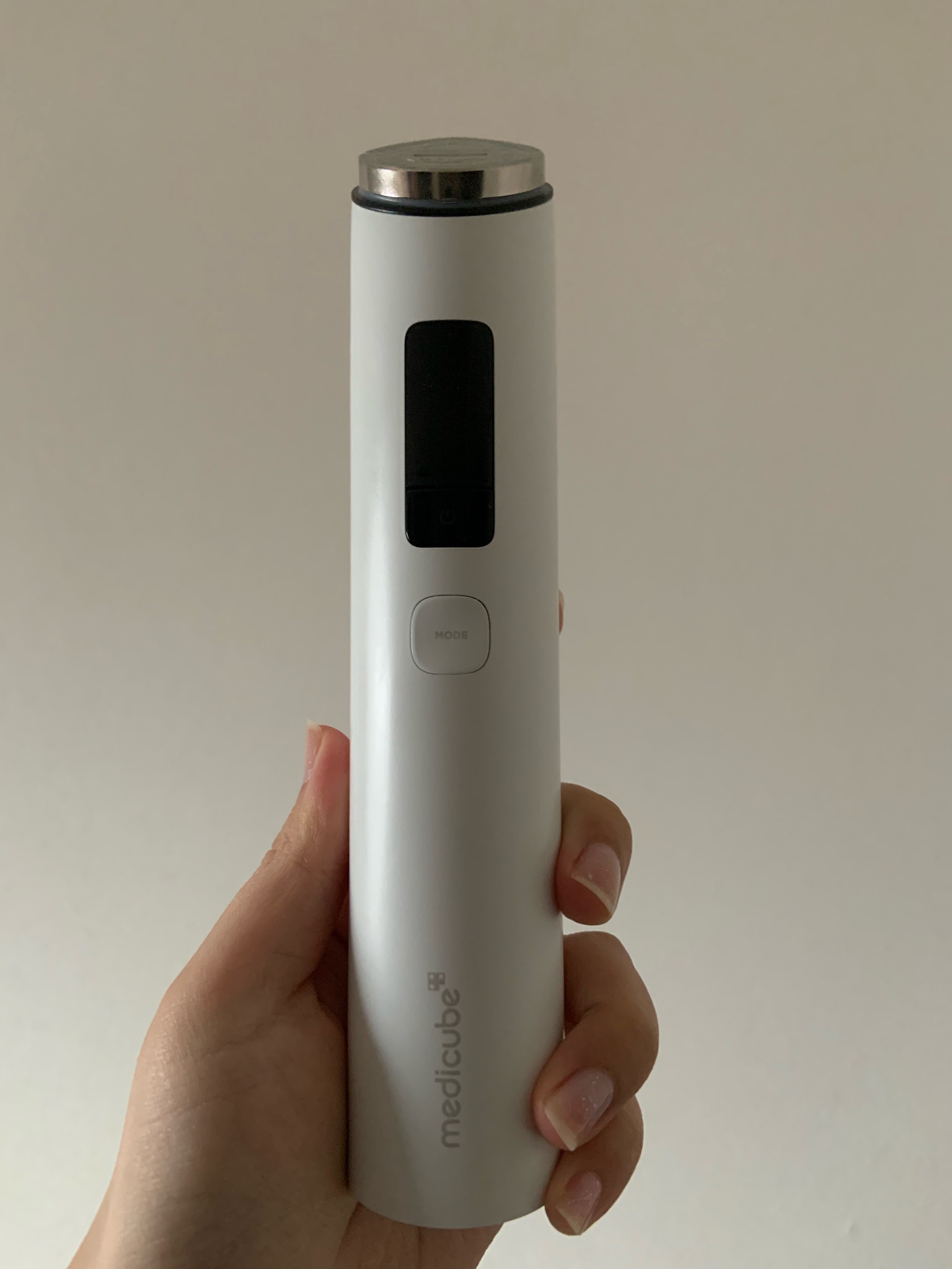 MEDICUBE(メディキューブ) / ブースタープロX2 ホワイトの公式商品情報