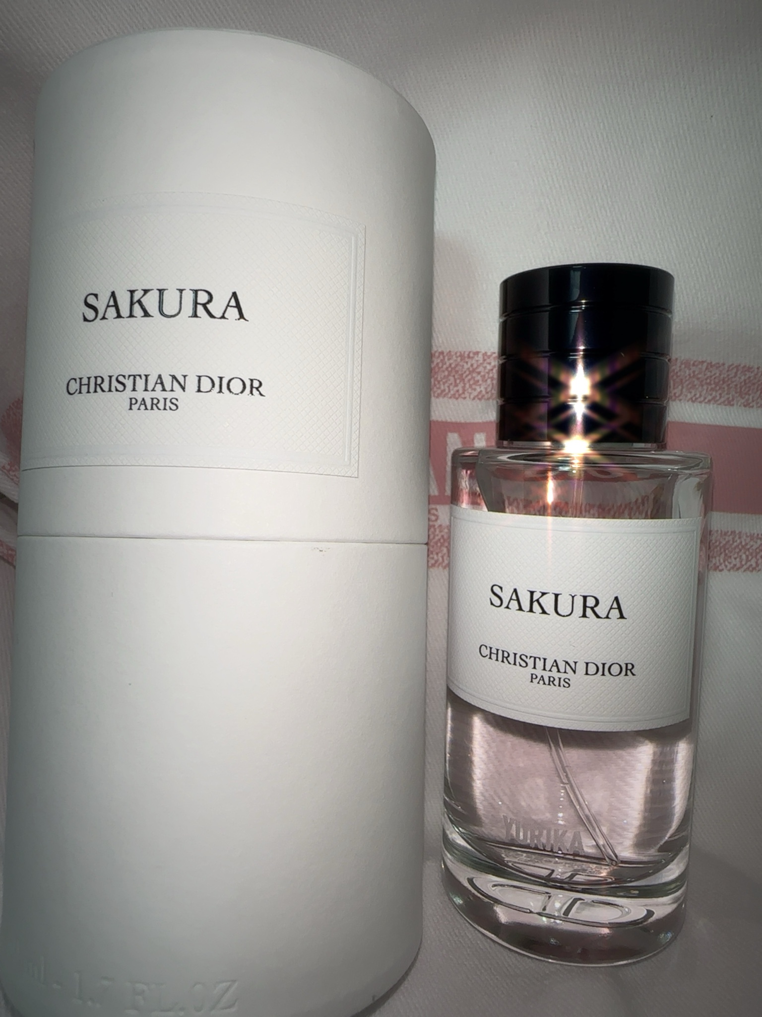 ディオール / サクラ オードゥ パルファンの公式商品情報｜美容