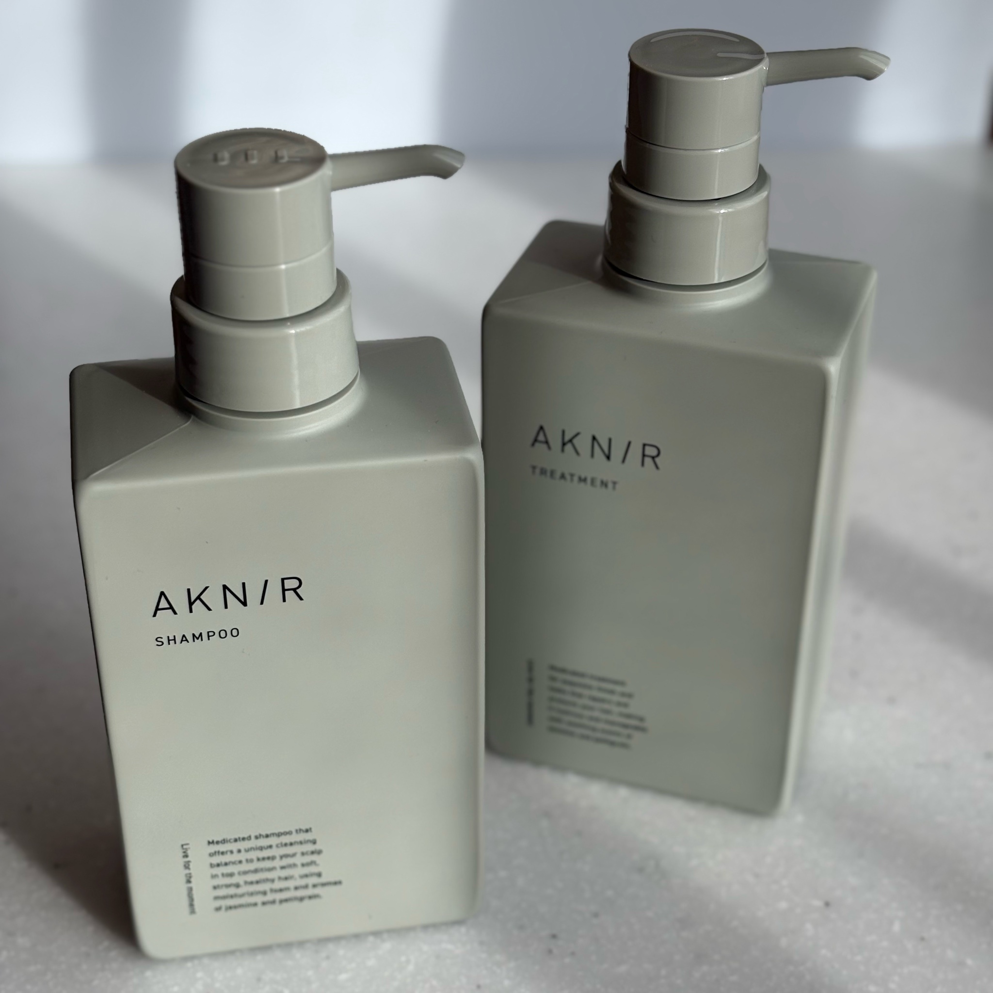 AKNIR(アクニー) / 薬用ヘアシャンプー＆トリートメントの公式商品情報