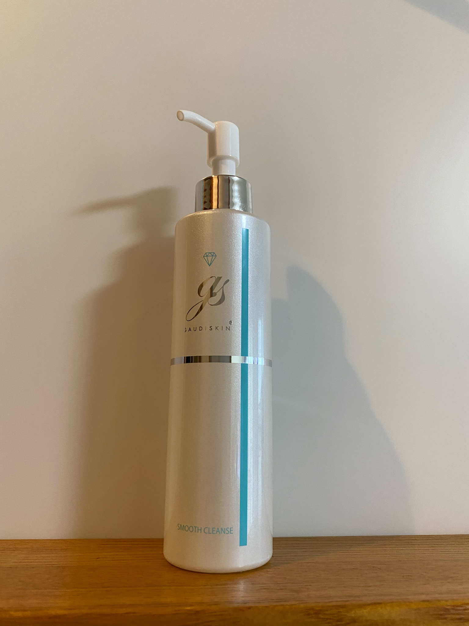 GAUDISKIN クレンジングジェル 200ml GAUDISKIN / スムースクレンズの