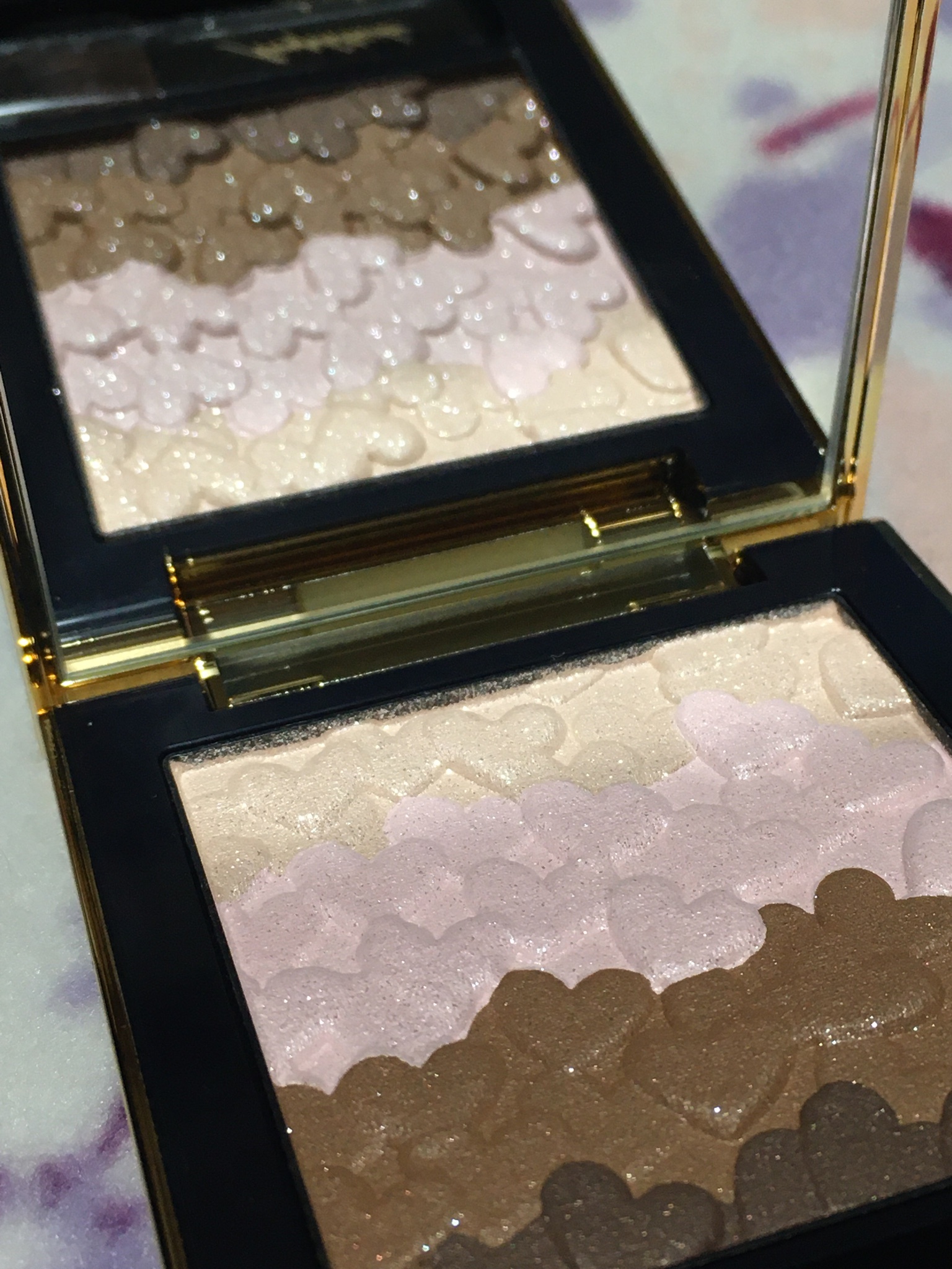 Amplitude(アンプリチュード) / アンプルラブ フォーアイズの公式商品