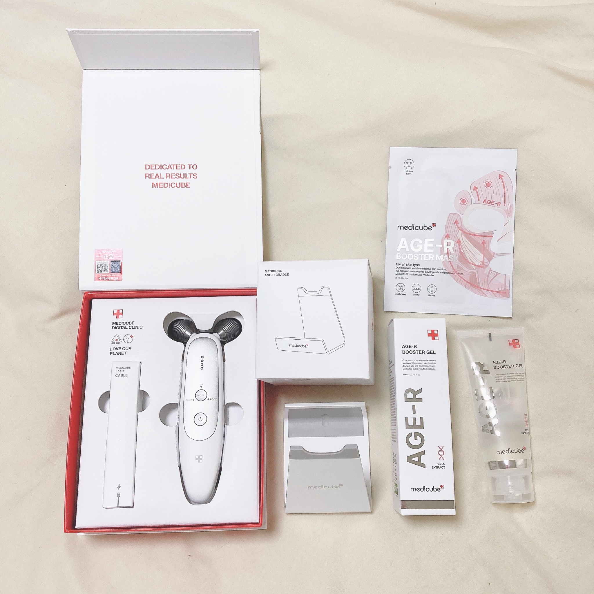 MEDICUBE(メディキューブ) / AGE-R EMSダーマショットの公式商品情報