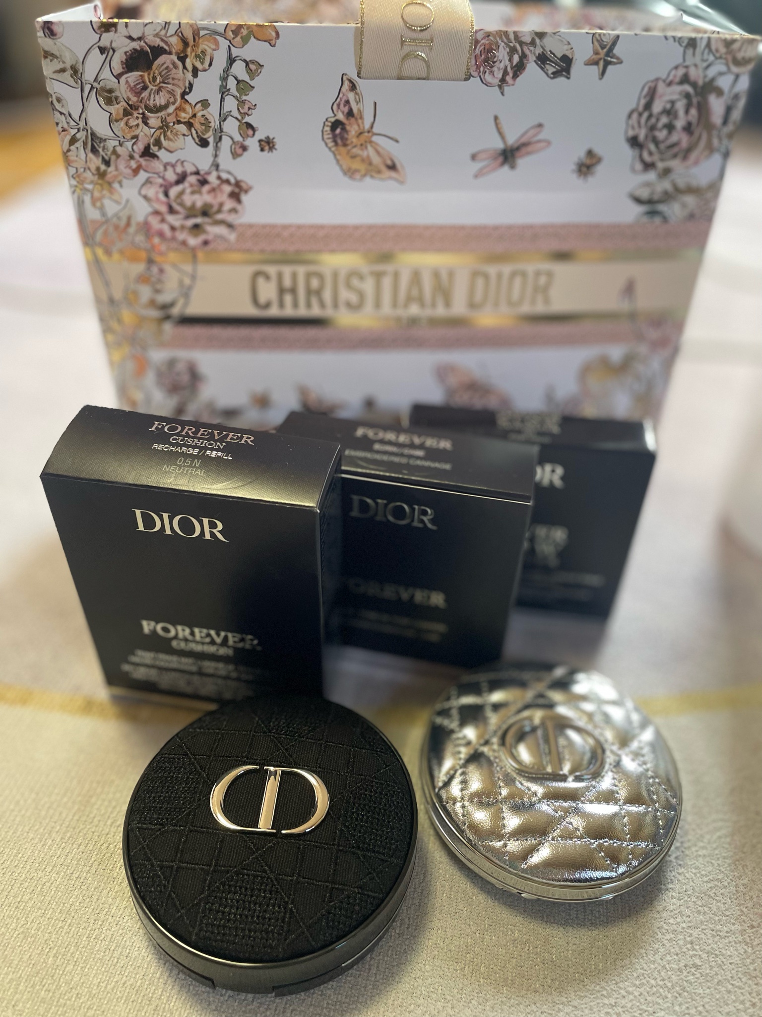 ディオール / ディオールスキン フォーエヴァー クッション 0.5N