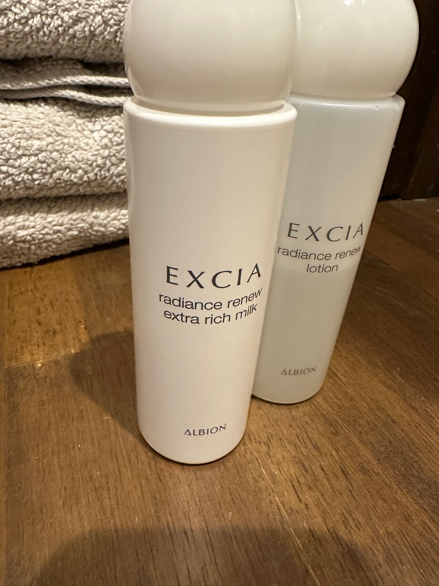 アルビオン / エクシア ラディアンスリニュー エクストラリッチミルク