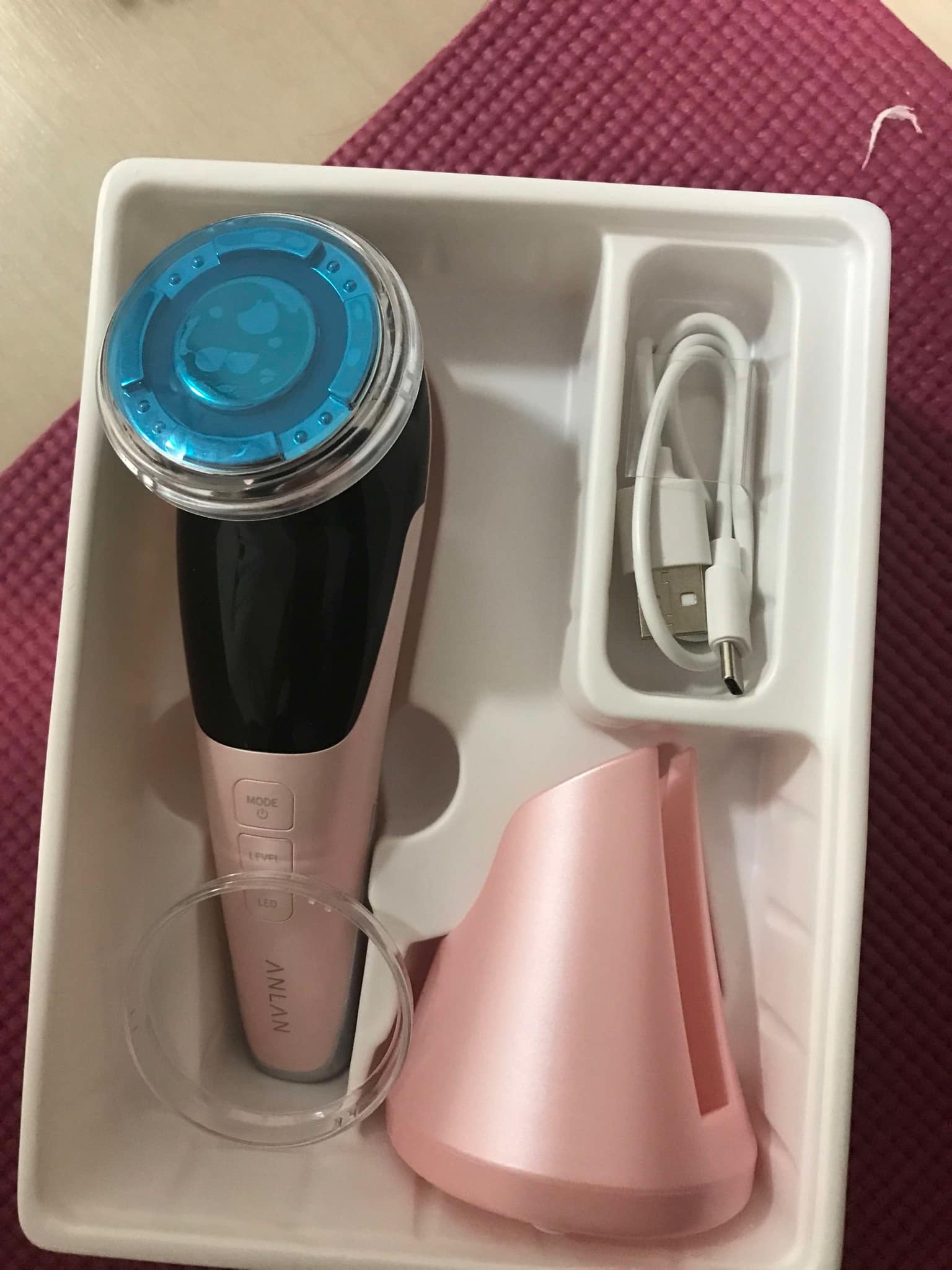 ANLAN / 多機能温冷美顔器の公式商品情報｜美容・化粧品情報はアットコスメ