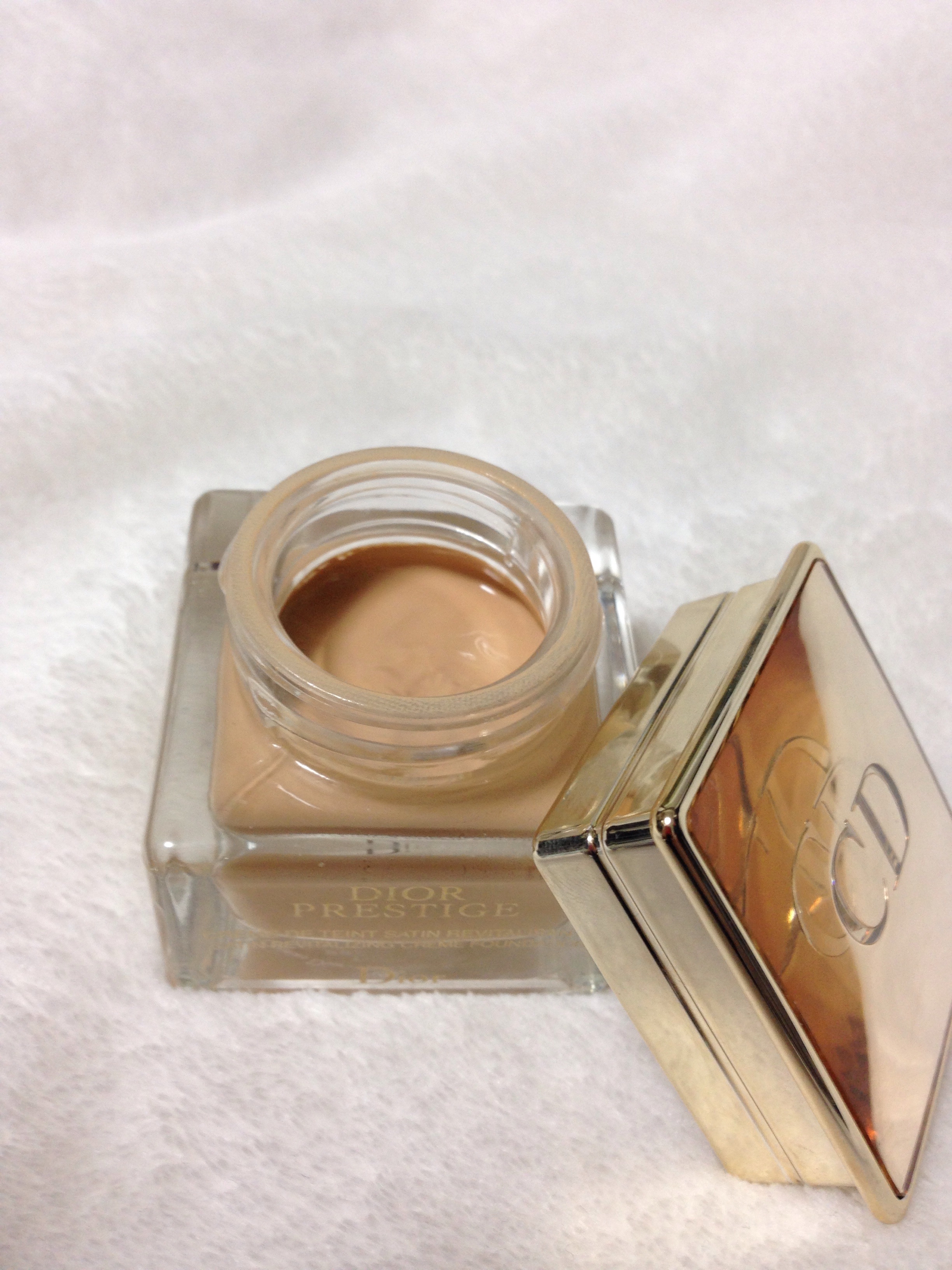 ディオール / プレステージ サテン クリーム ファンデーションの公式