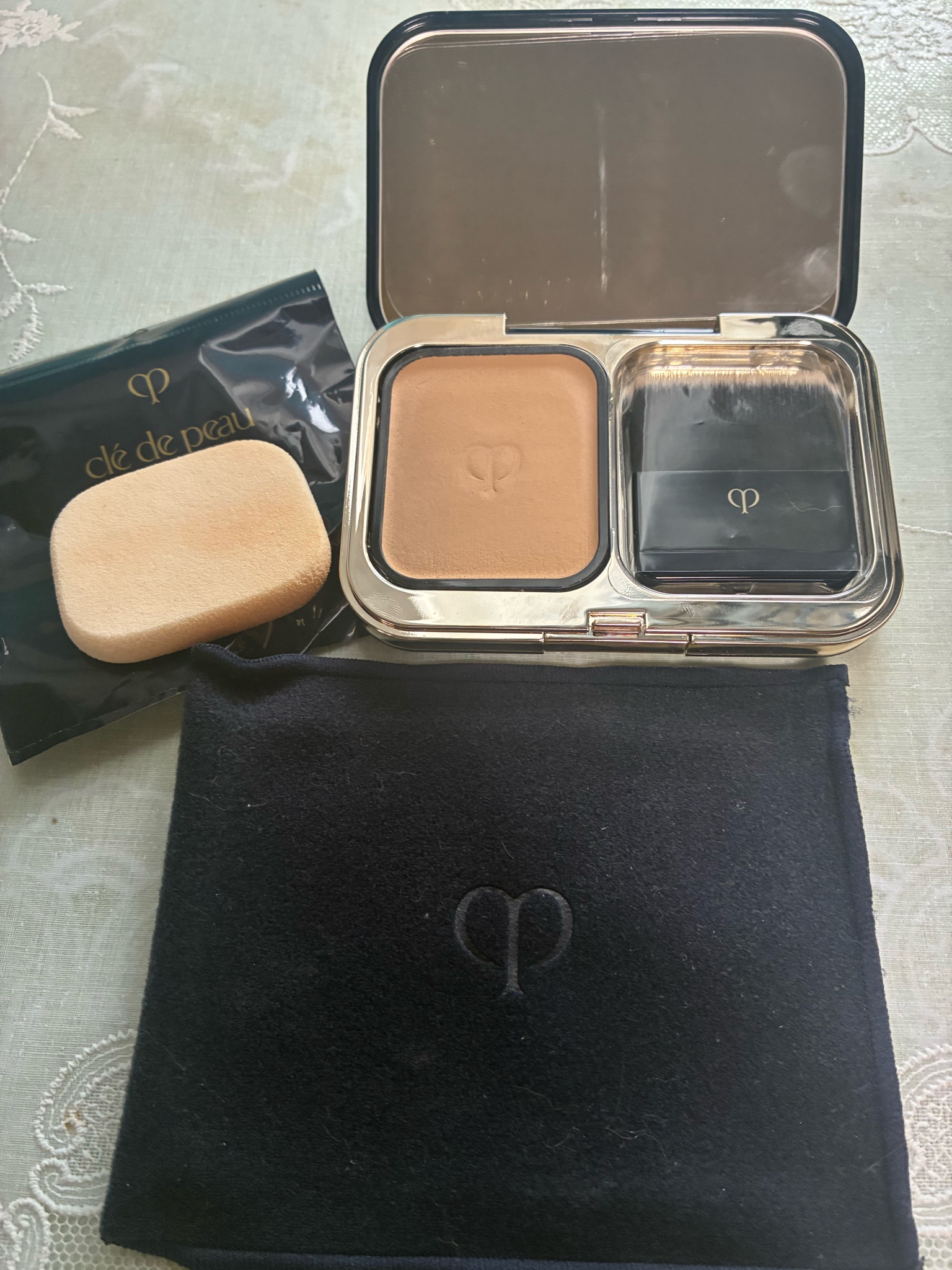 クレ・ド・ポー ボーテ / タンプードルエクラII ベージュオークル20