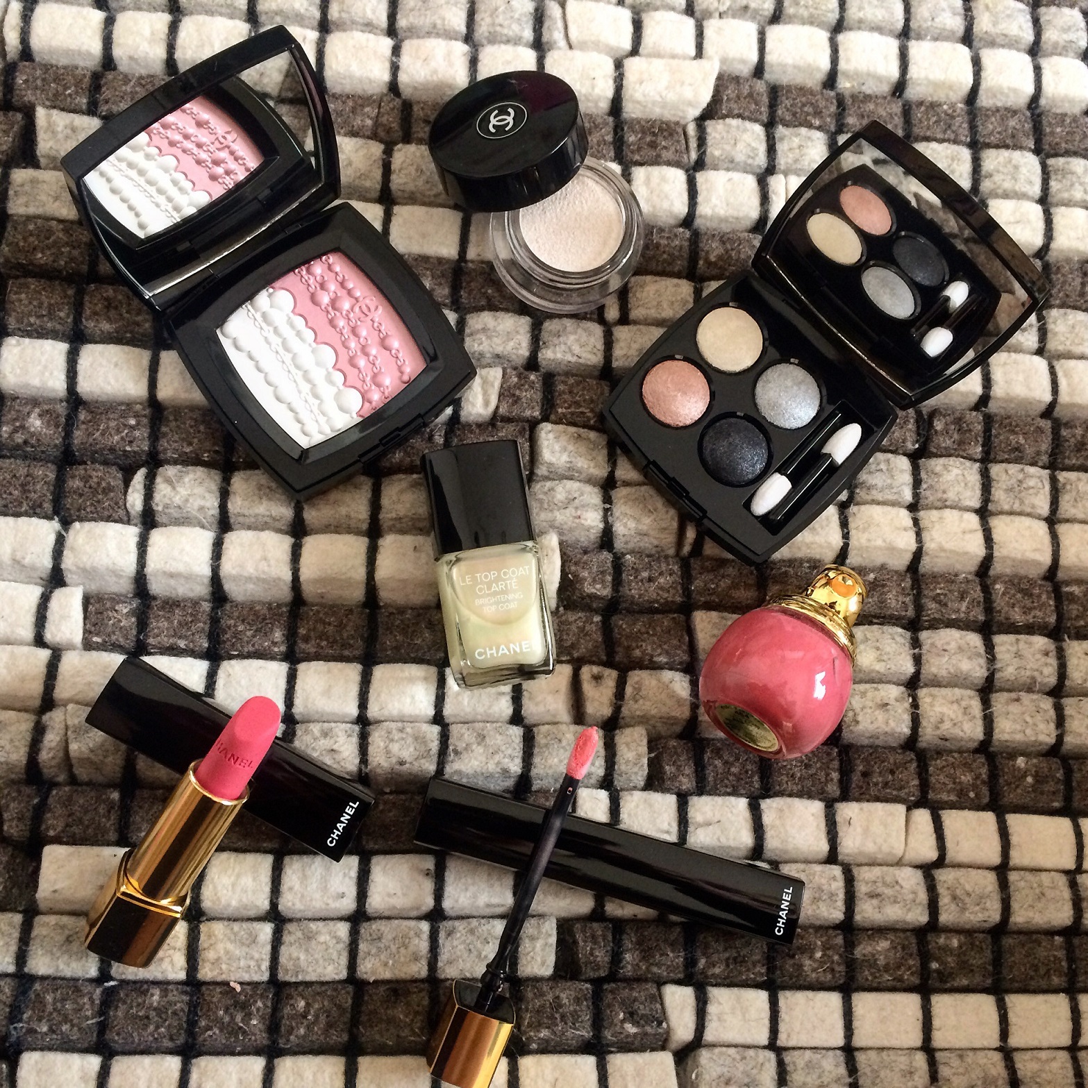 シャネル / ペルル エ ファンテジーの公式商品情報｜美容・化粧品情報