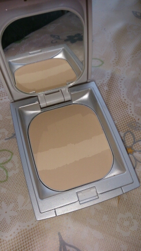 Impress / インプレス IC ホワイトパウダーファンデーションaの公式