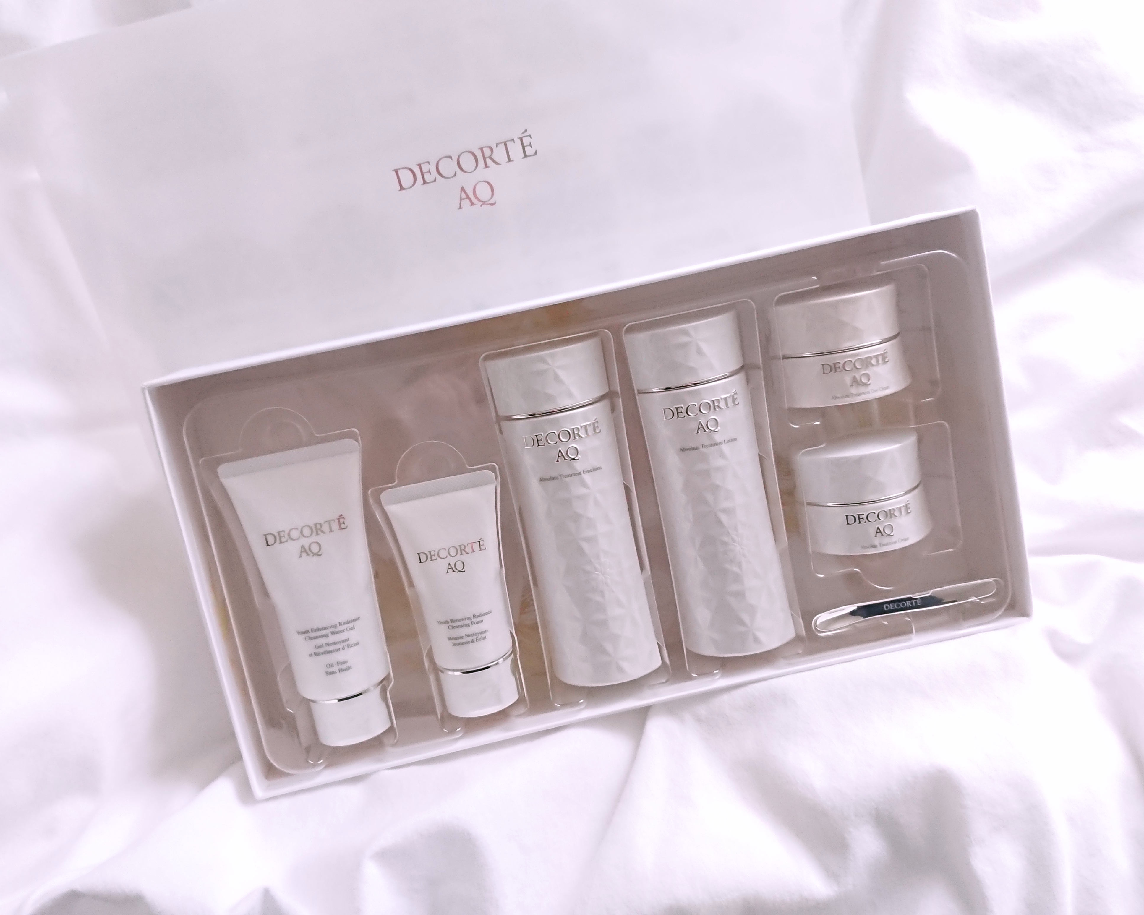 コスメデコルテ / AQ ラディアンス コフレ Iの公式商品情報｜美容