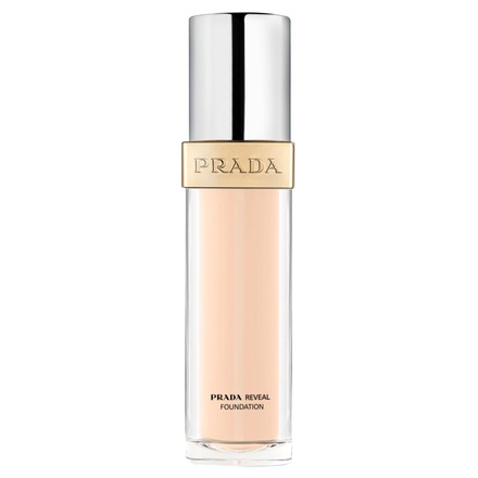 プラダ ビューティ / リヴィール スキン ファンデーション LC5の公式