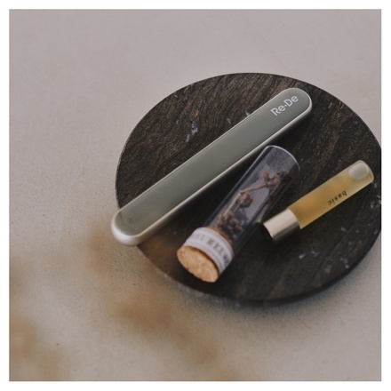 Re・De / Re・De Suhada スティック美顔器 ヒュッゲグレーの公式商品