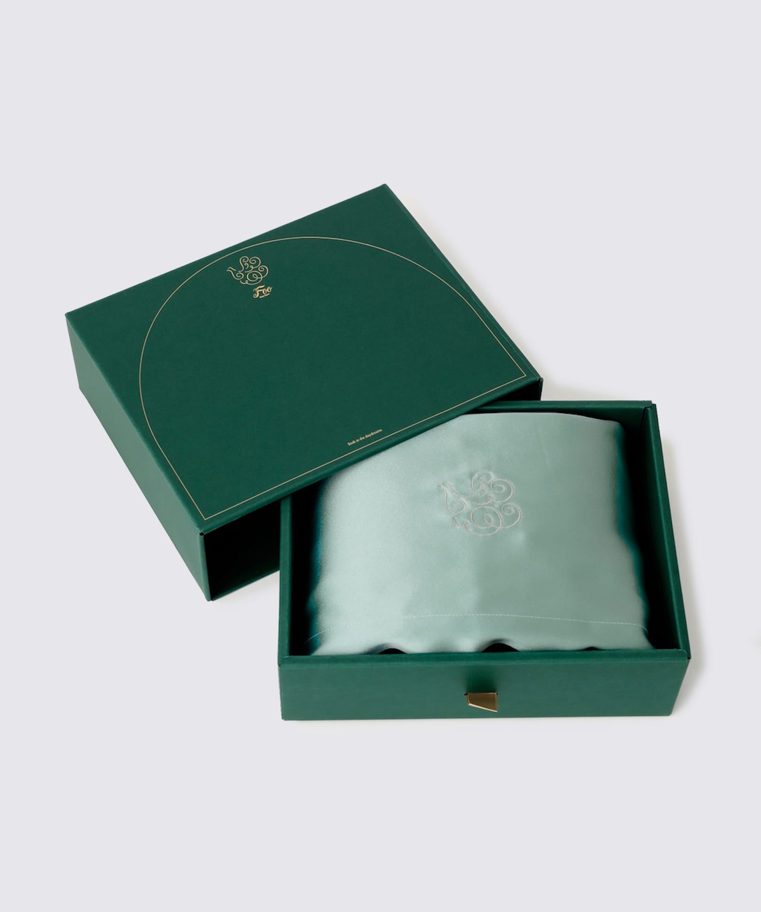 Foo Tokyo 公式ストア | 日本製 シルクピローケース ミントグリーン