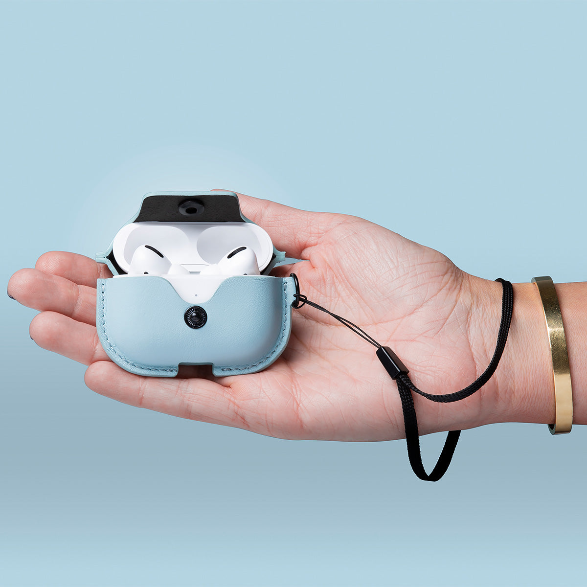 Twelve South AirSnap Pro for AirPods Pro – FOCALPOINT DIRECT