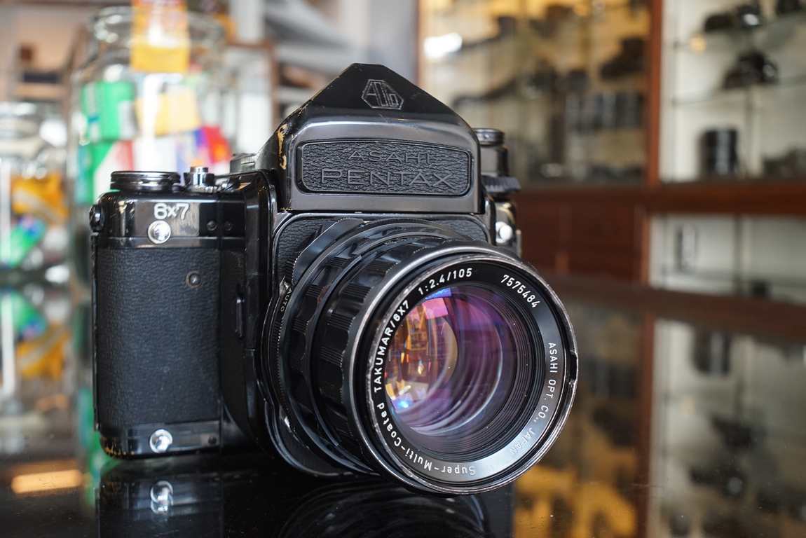 Pentax 6x7 MLU + Takumar 105mm F/2.4 lens + TTL prism - Fotohandel