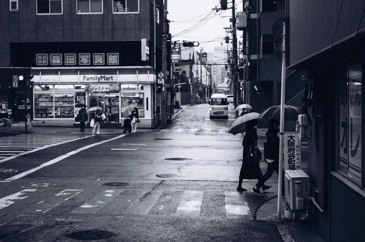 Nikon D40 モノクロでストリートスナップを撮る | 日常写飯事
