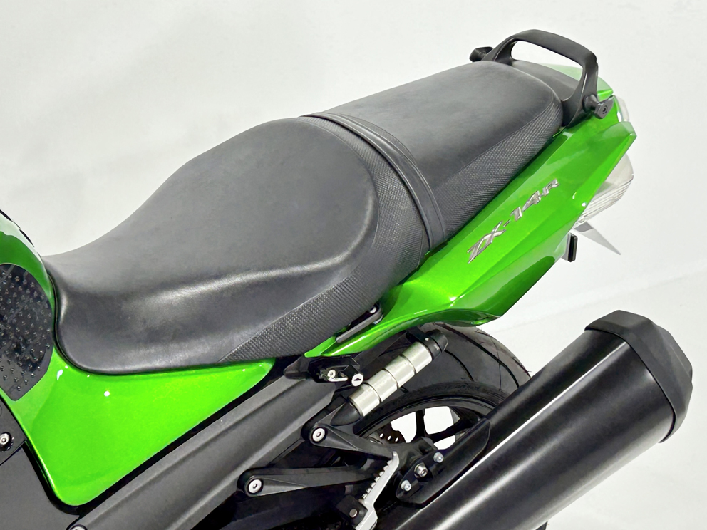 左エンジンカバー ZX14 14 ZX1400 2008 2009 2010 2011 08-11 と互換性が