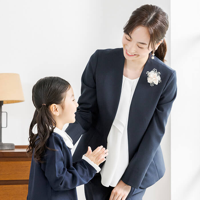 洗える｜定番ネイビーパンツスーツ 15号・ネイビー｜東京ソワール