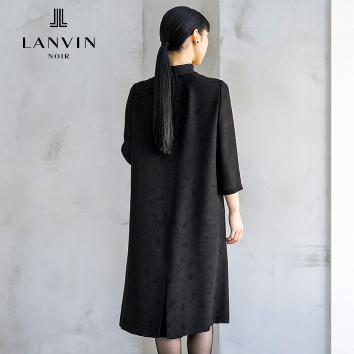 アシンメトリー襟のフラワージャカードワンピース 11号・ブラック