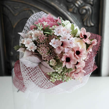 シックなピンク**花束M／アーティフィシャル(造花) ｜ 大阪**花屋