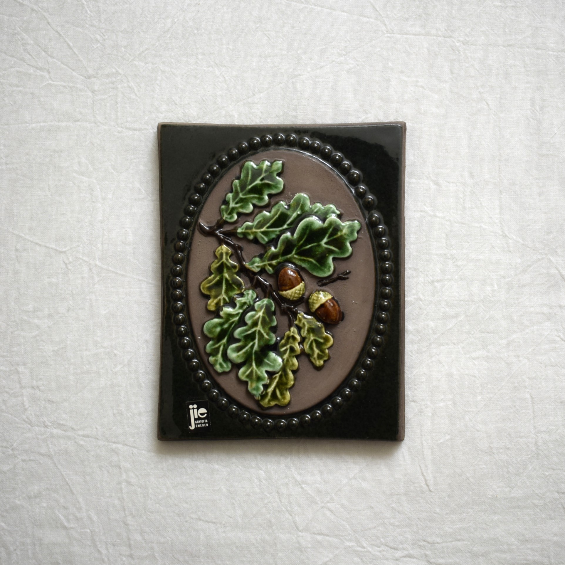 どんぐりの陶板 / 艶あり / Jie Gantofta ・ジィガントフタ | florantik