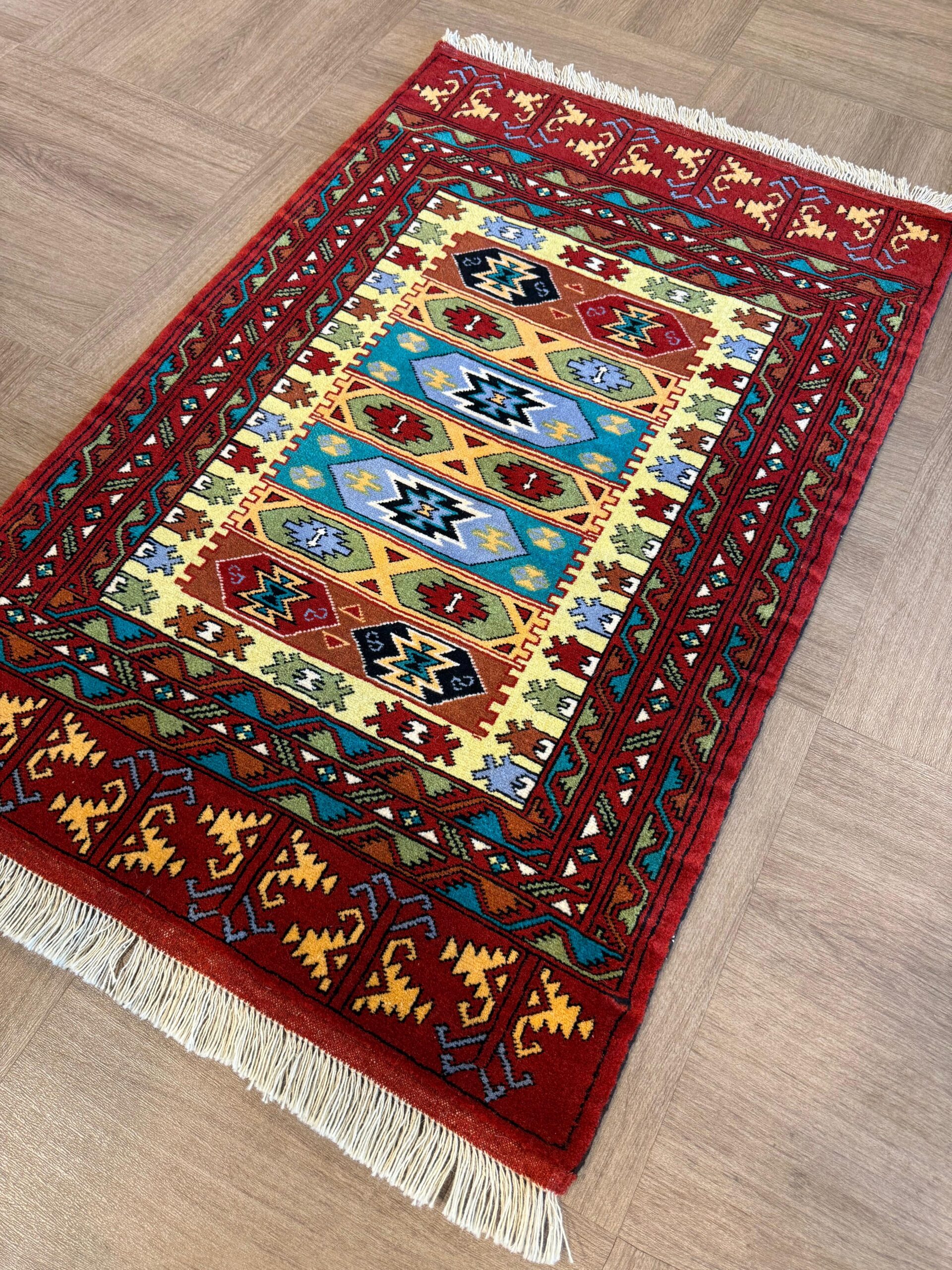 ペルシャ絨毯【トライバルラグ】トルクメン 131×84 (cm) *1190MP