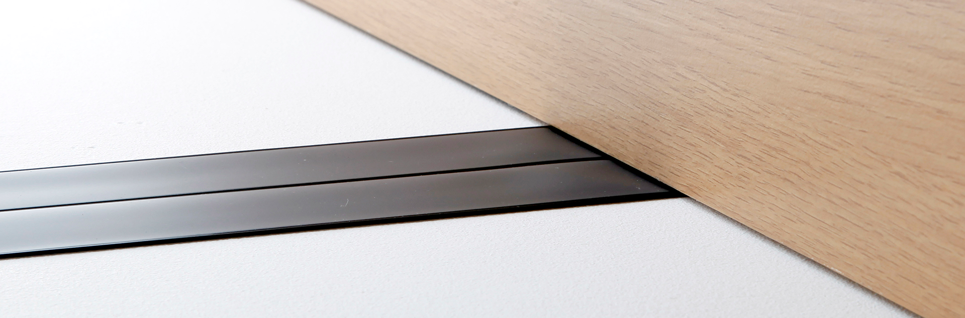 製品価格|薄さわずか0.9mmの電気ケーブル｜次世代の延長コード