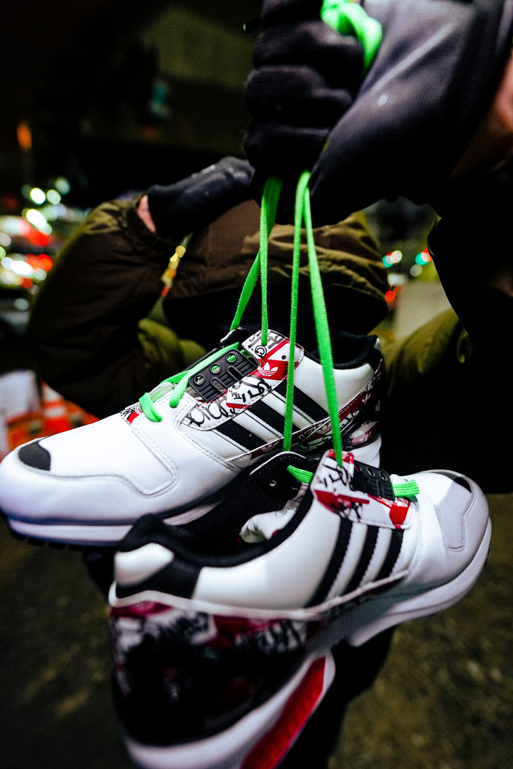 adidas Originals “GRAFFITI PACK“ atmosが2⽉11⽇(金)登場！ ｜ FLY