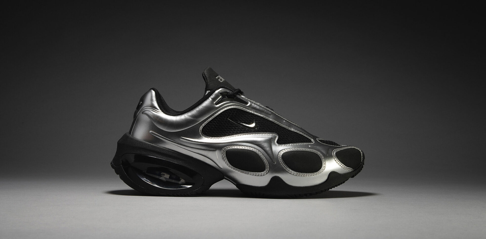 新しいウィメンズスニーカーにスタイルとイノベーションを融合させた