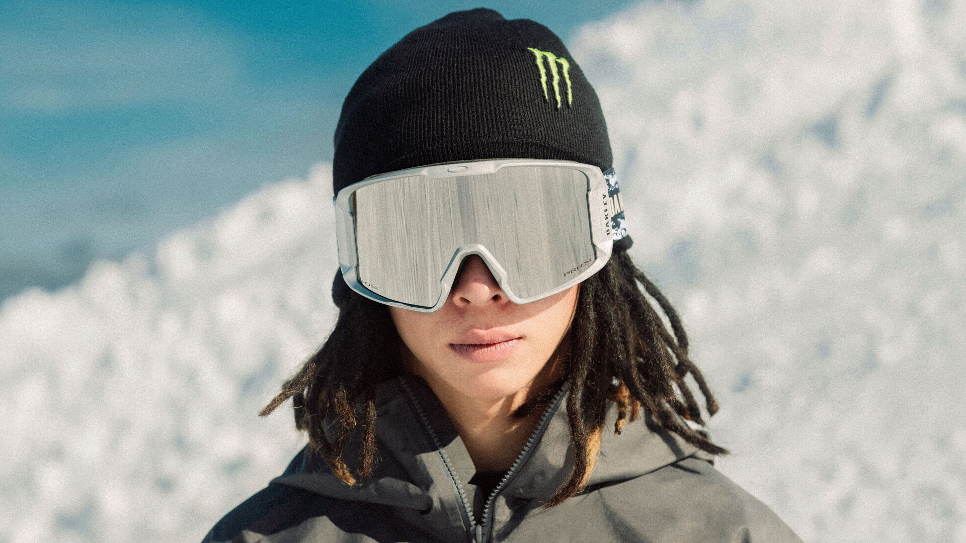 オークリーが平野歩夢選手の想いを形にした初のシグネチャーゴーグルを