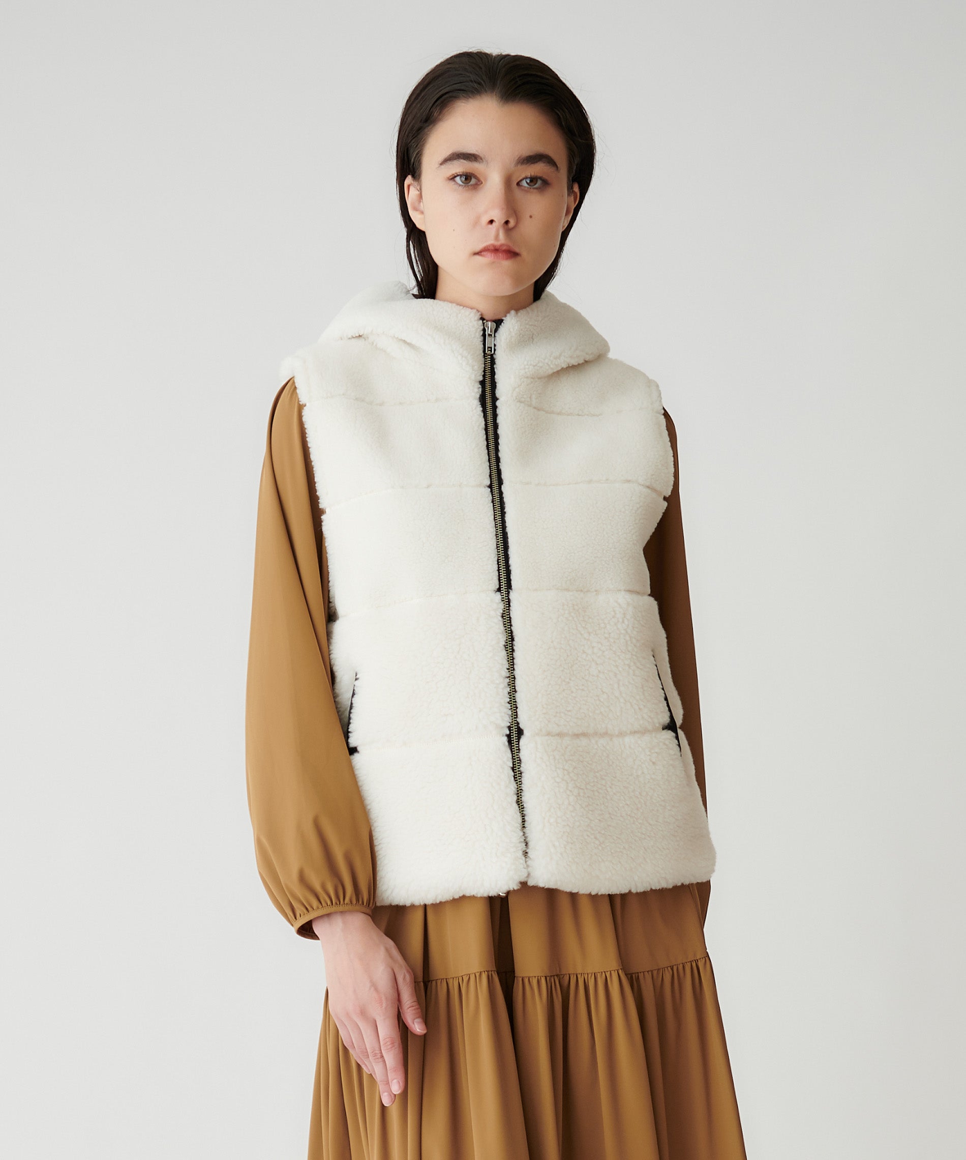 フード付きボアベスト – FACE SANS FARD