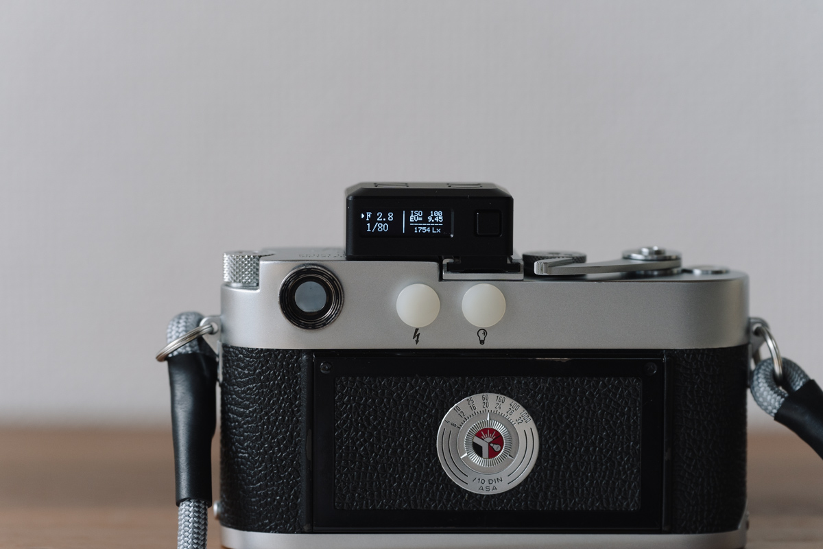 GOSSEN DIGIFLASH2 値段は高いが間違いナシ！スナップに最高の単体露出