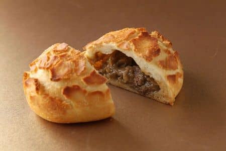 世界最多の三ツ星シェフ、ジョエル・ロブションの人気メニューがパンに