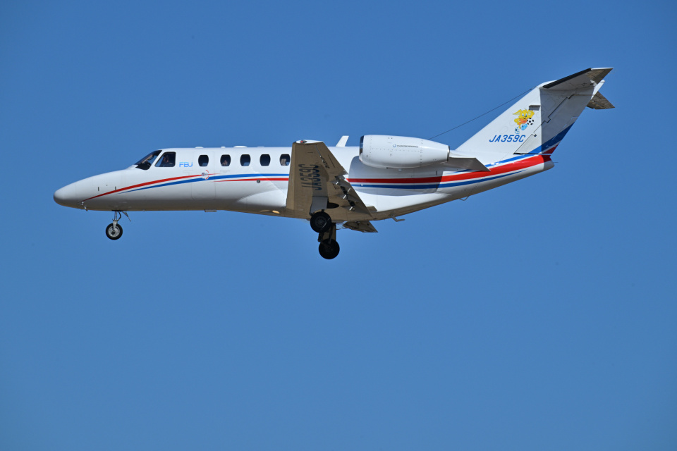 フジビジネスジェット Cessna 525 CitationJet JA391C 庄内空港 航空