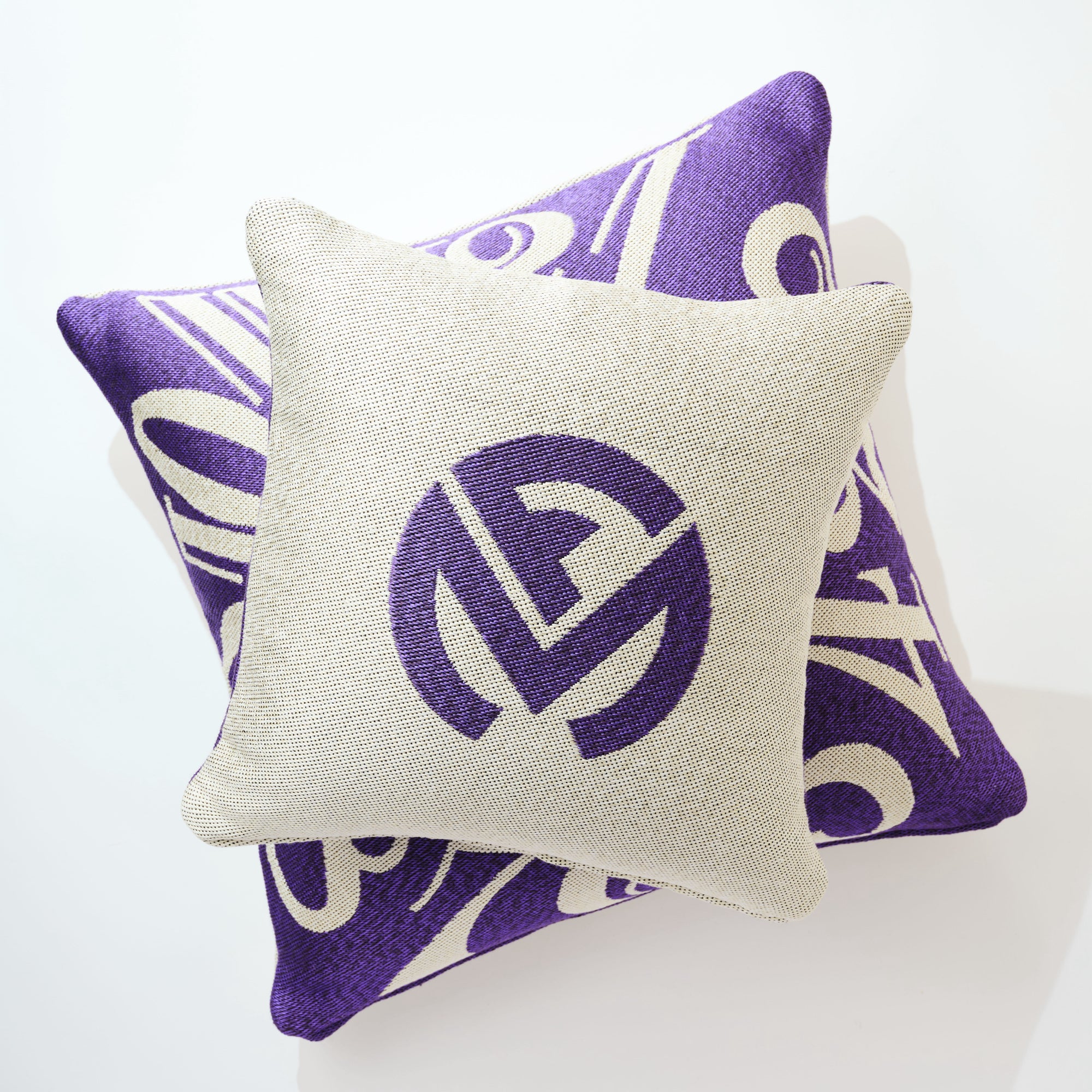 FRANCK MULLER e-Boutique クッション パープル 60cm FFF.CUSHION.PUR