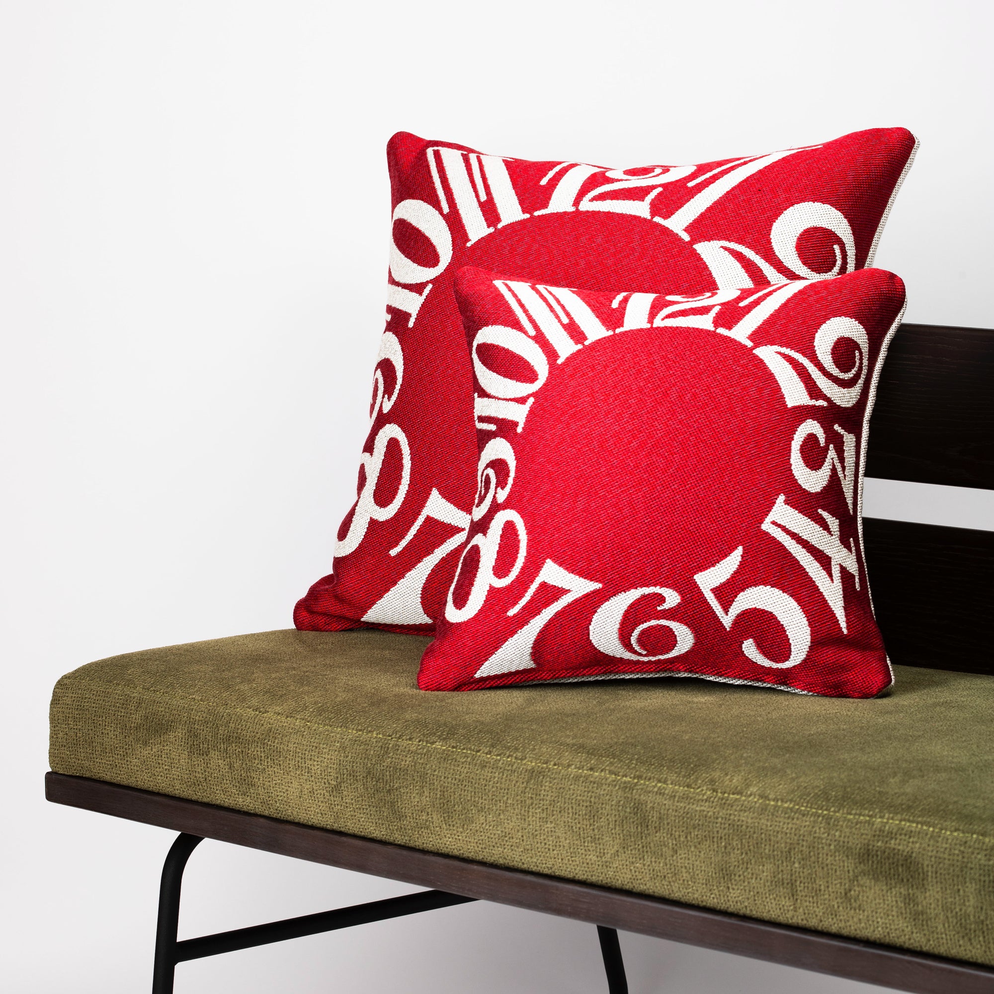 FRANCK MULLER e-Boutique クッション レッド 45cm FFF.CUSHION.RED.45