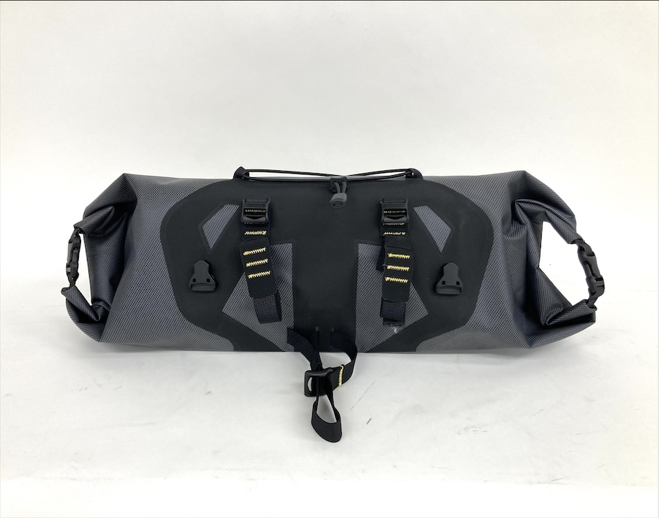 完全防水のハンドルバーパック！ APIDURA エクスペディション ハンドル